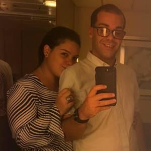 Meet your Posher, Carlos